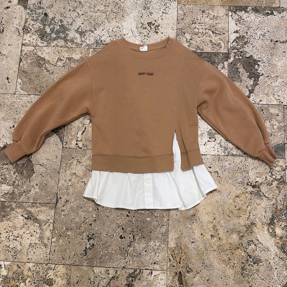 Girls Zara sweatshirt with “button down shirt” attached to bottom. Worn once